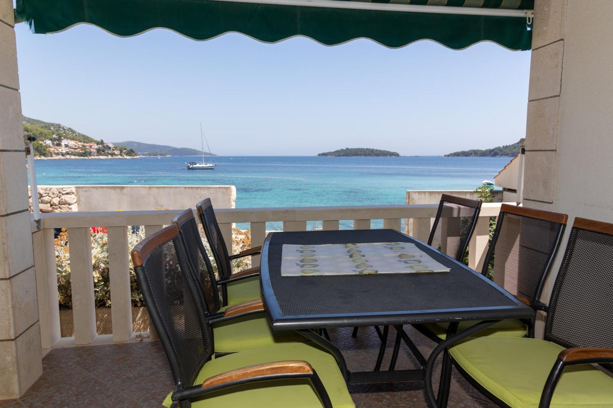 Zal Beach Apartments Prizba Luaran gambar